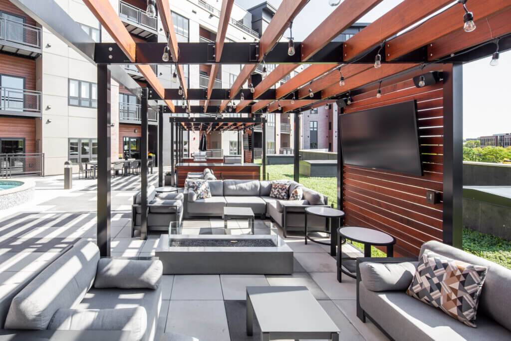 kw_elevate_sm_2019_1006-44