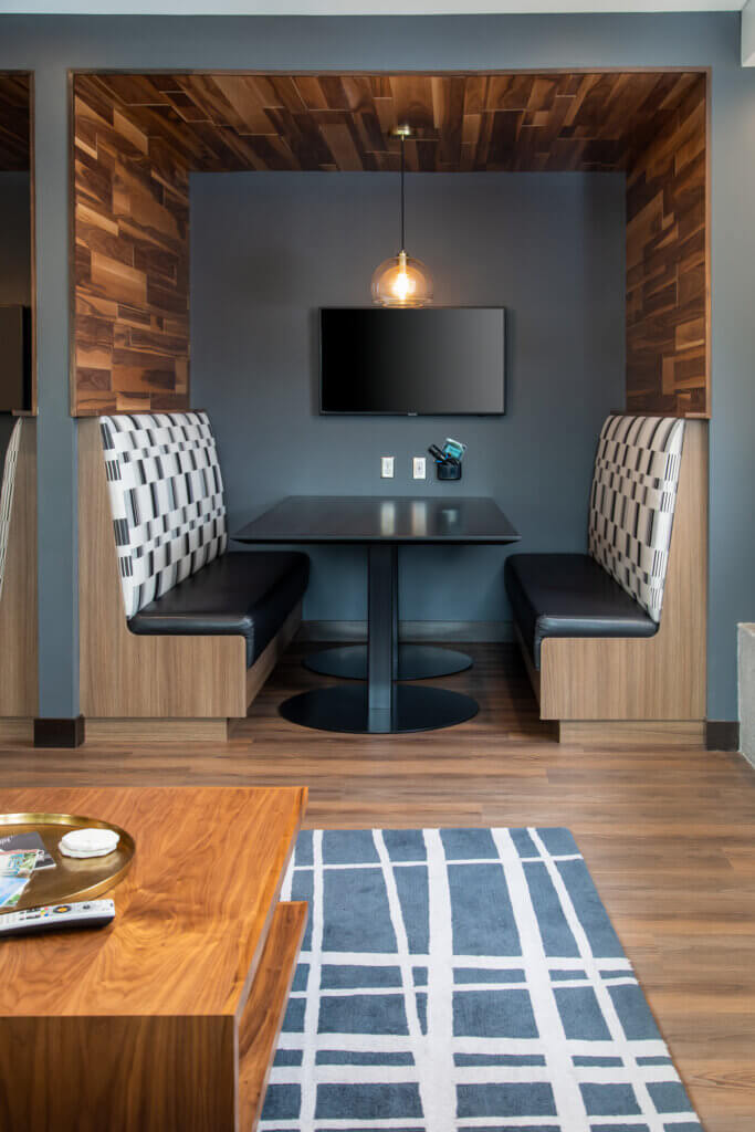 kwa_ellipse_sm_2020_0629-26