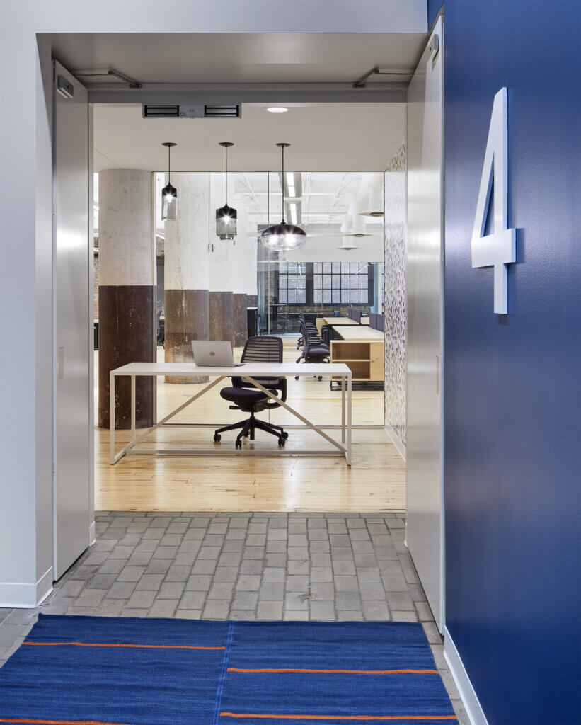 201022CG_StudioBV_LooseWiles_001