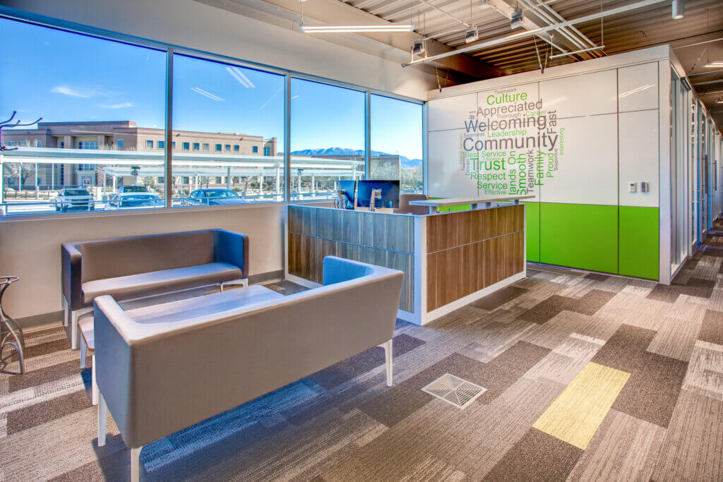 Atmosphere Albuquerque provided modular glass wall systems, office and collaborative spaces, a work café, conference and meeting rooms