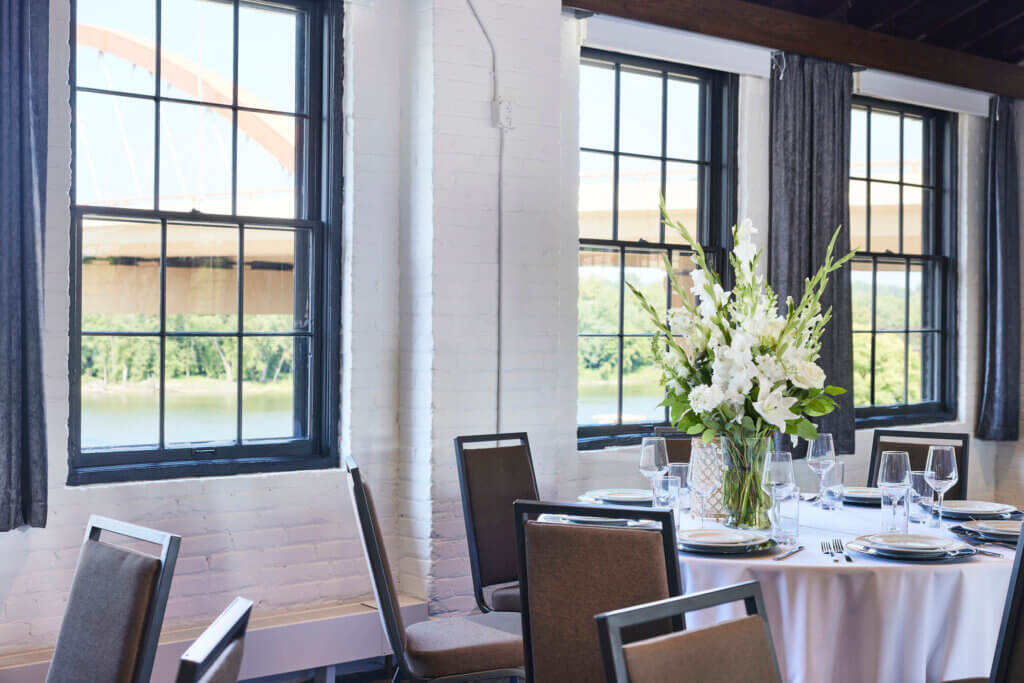 2343_Cuningham_ConfluenceHotel_1007