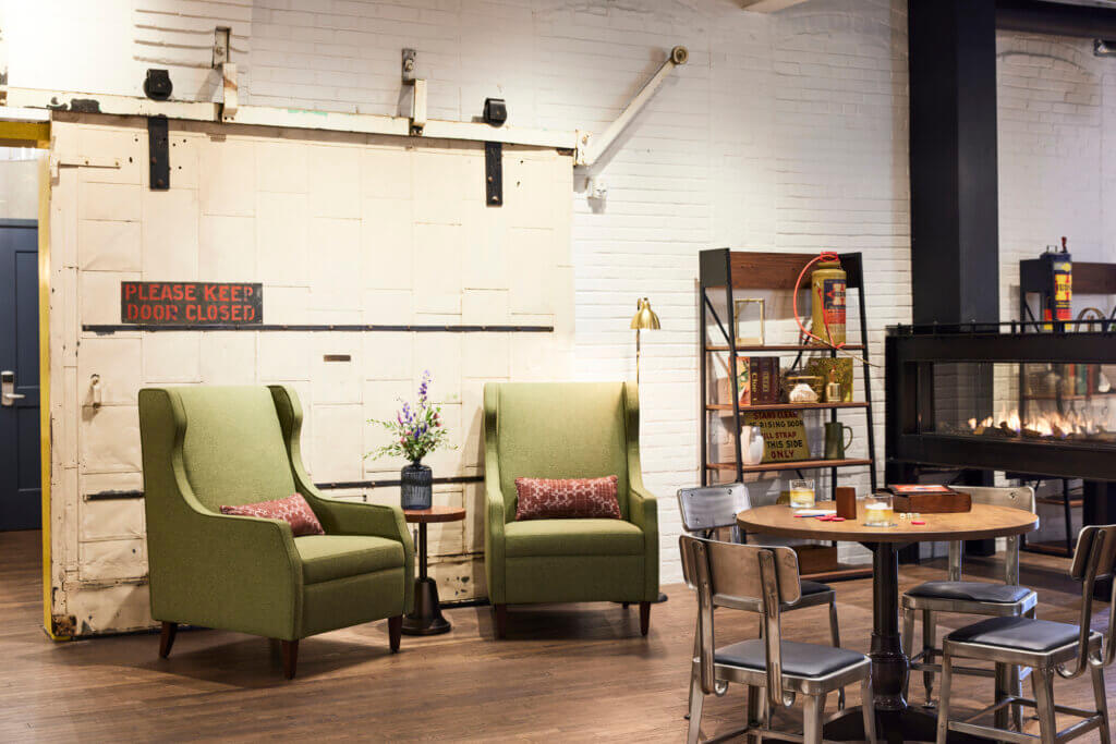 2343_Cuningham_ConfluenceHotel_578